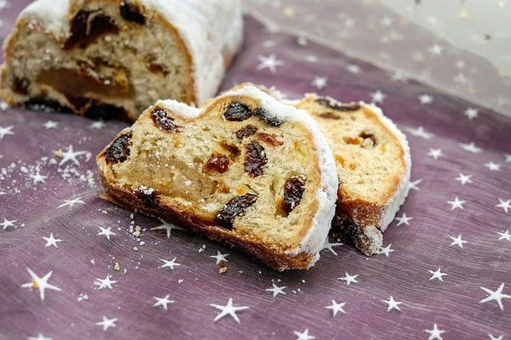 christmas-stollen-1907520_640.jpg